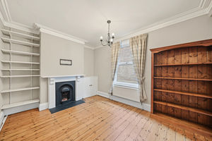 Dining room- click for photo gallery